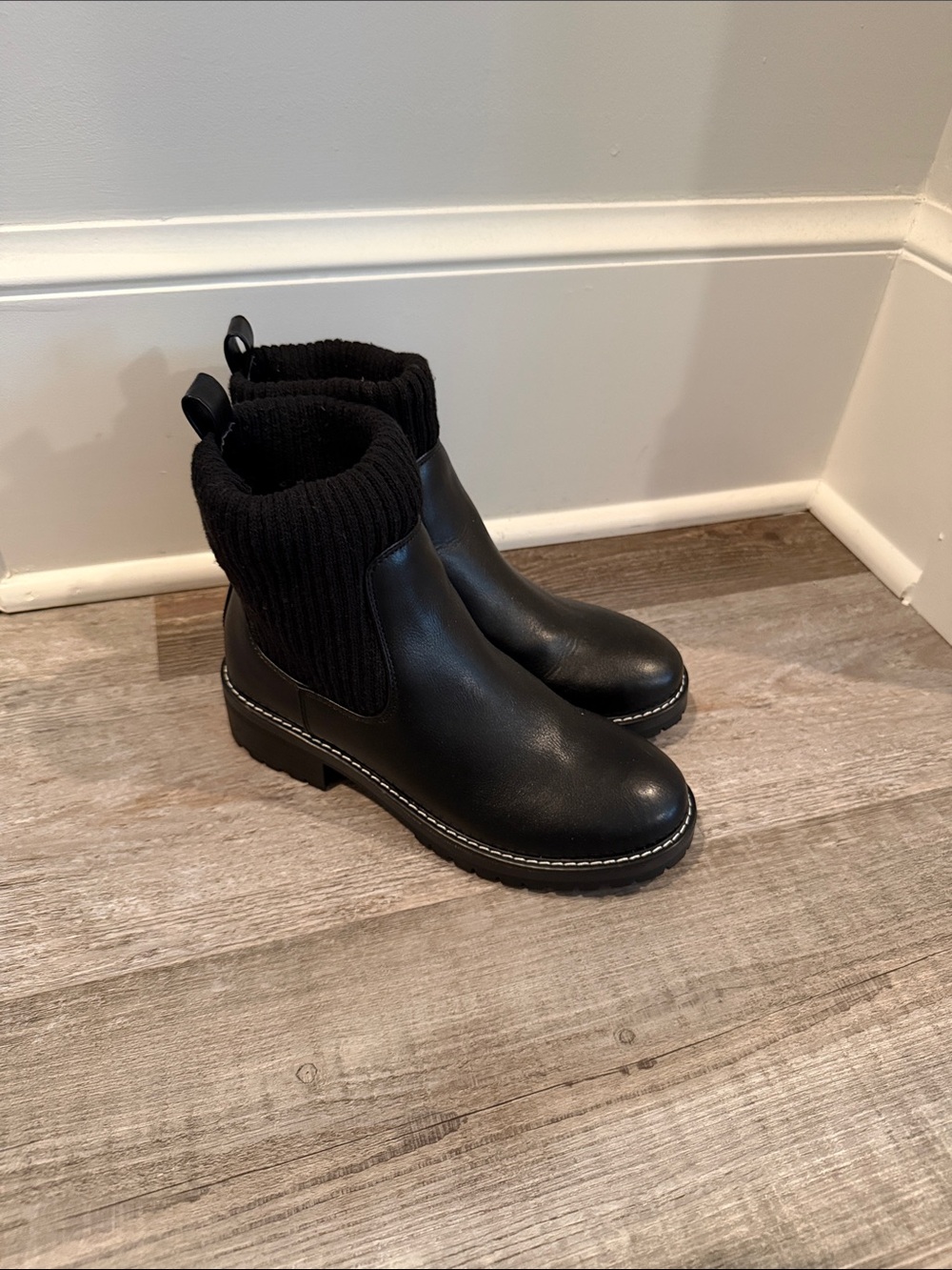 Kensie 6.5 Black Leather-Look Knit Ankle Boots